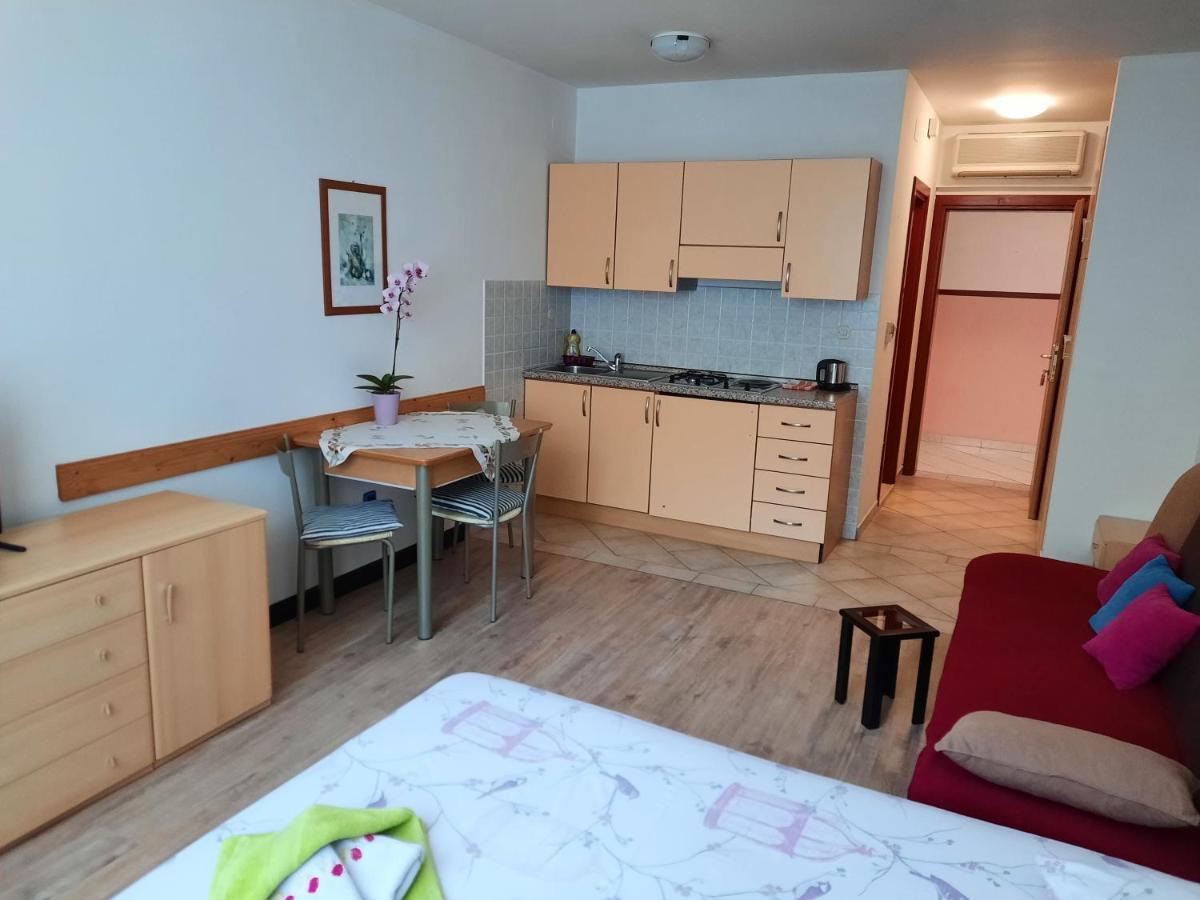 PUY Apartmani Lorena מראה חיצוני תמונה